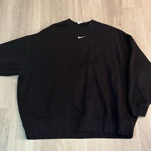 Nike black oversized sweatshirt
